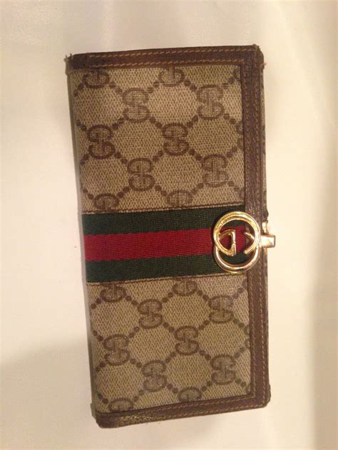 checkered Gucci wallet